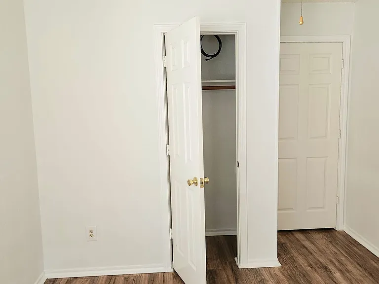 465 El Rio Dr — Photo 8