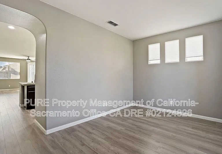1518 Sandmark Dr — Photo 23