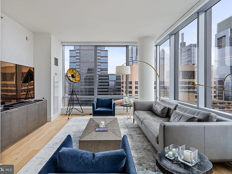 1414 S Penn Sq #44F — Photo 4