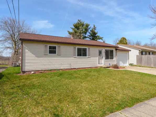 5816 Cheshire St, Portage, MI 49002