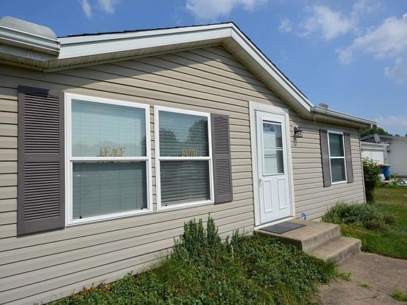 3rd image of 53760 Woodsprings Dr
