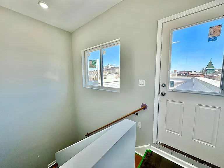 1230 N Marshall St #O3F — Photo 15