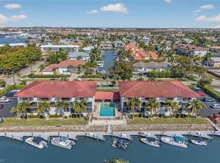 1400 Blue Point Ave APT 202, Naples, FL 34102