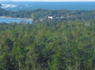 78 Starlight Ridge Cir #78, Onekama, MI 49675