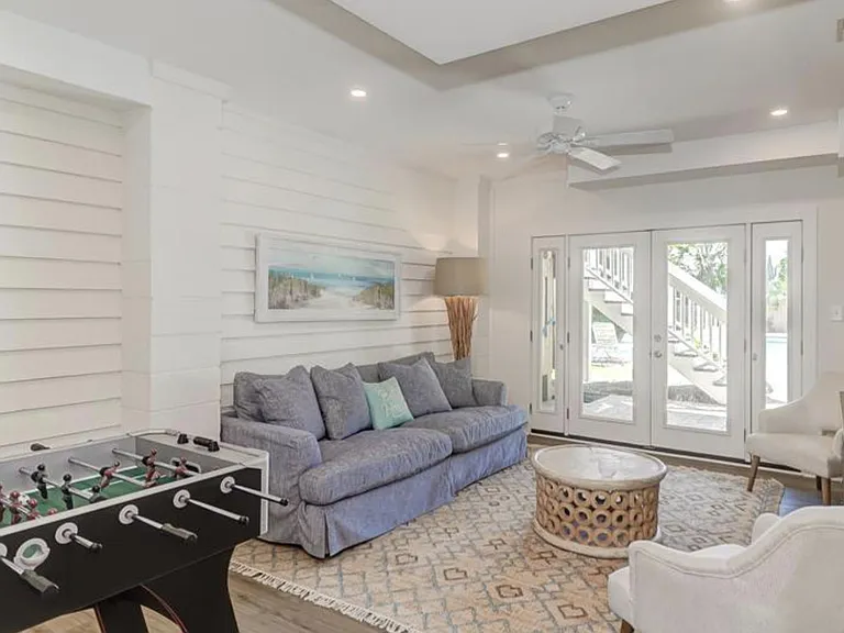 806 Carolina Blvd — Photo 19
