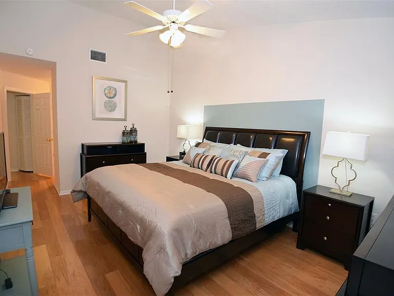 231 Southampton Ln #277 — Photo 17