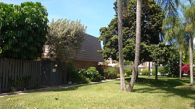 1st image of 4039 Sandlewood Ln APT 1