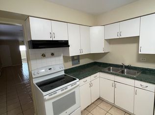 809 W Greenwood Ave APT 1E, Waukegan, IL 60087