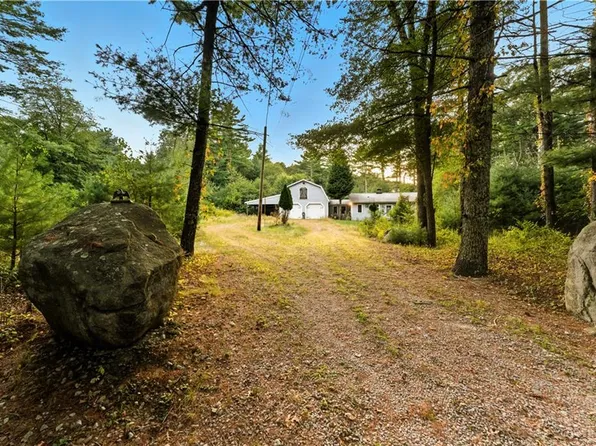 157 Biscuit City Rd, Charlestown, RI 02813