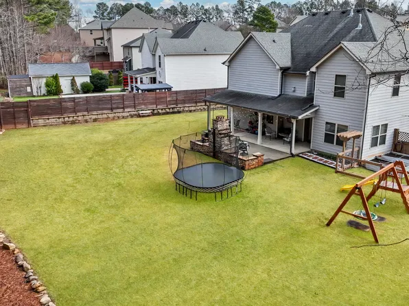 50 Canyon View Dr, Newnan, GA 30265