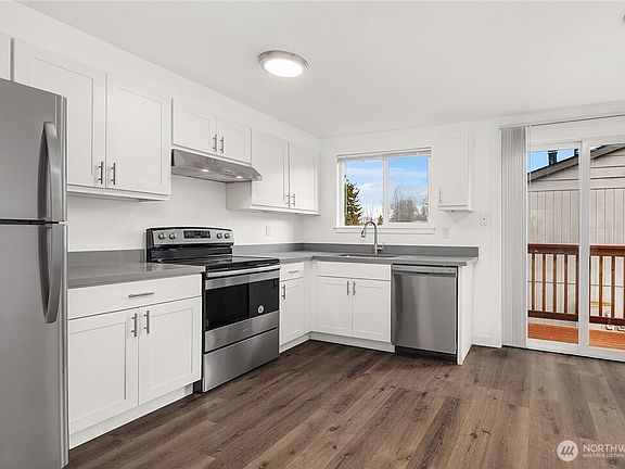 3rd image of 820 75th St E APT D