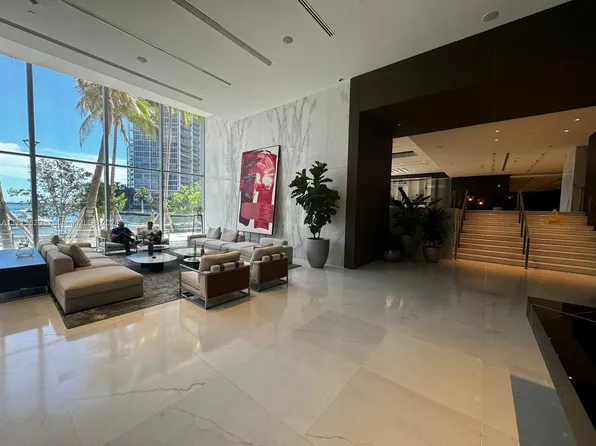 300 Biscayne Boulevard Way #1806, Miami, FL 33131