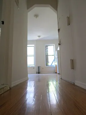 Rented by Nooklyn NYC LLC | media 8