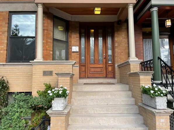 3121 N Clifton Ave, Chicago, IL 60657