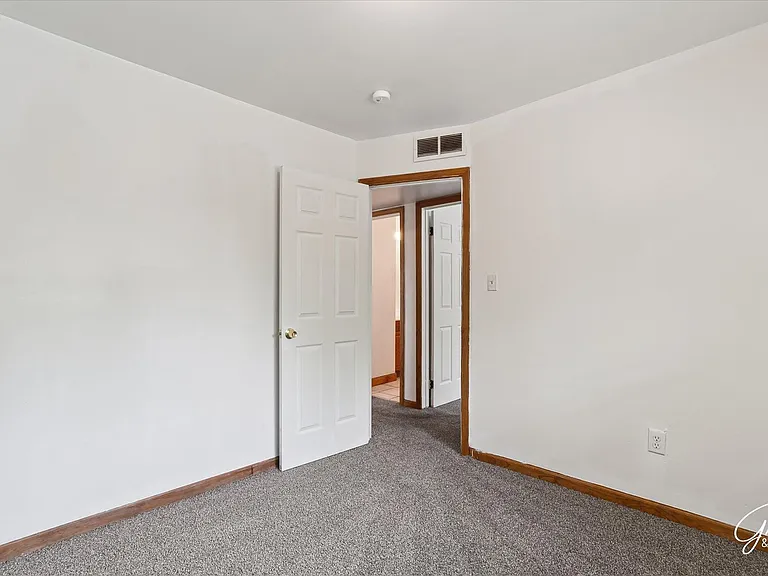 8684 Republic Ave — Photo 19