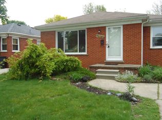 8292 Riverview St, Dearborn Heights, MI