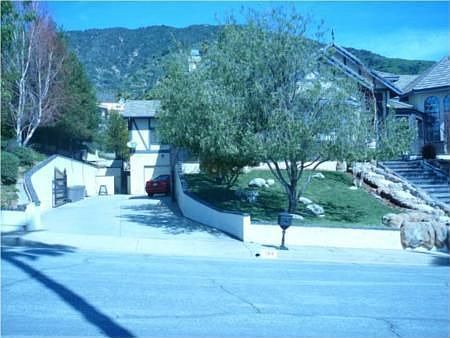 2nd image of 569 W Palm Dr