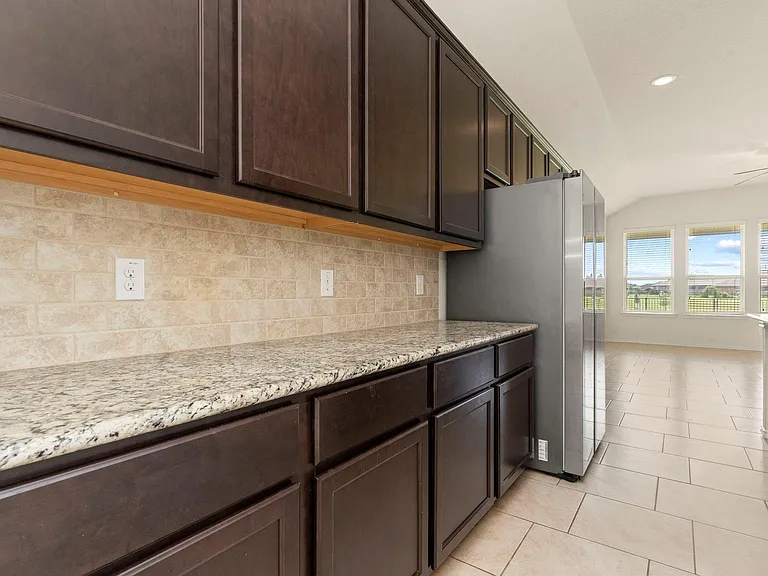 23607 Legano Dr — Photo 16