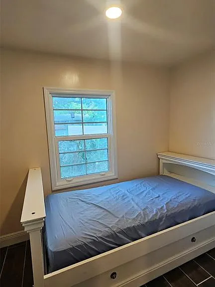 1413 S Warren Ave — Photo 10