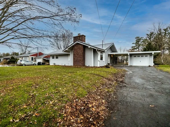 7241 Manlius Center Rd, East Syracuse, NY 13057