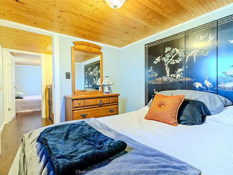 6630 Talbot Trl — Photo 33