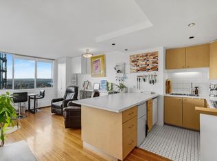 1250 Burnaby St #901, Vancouver, BC V6E 1P6