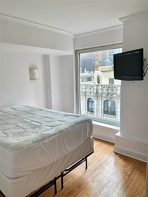 Rented by Compass | media 5