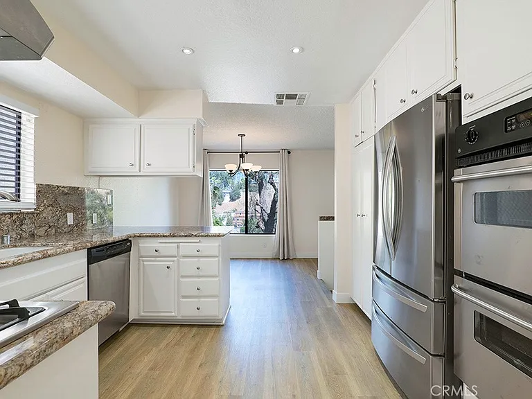 5214 Calatrana Dr — Photo 11