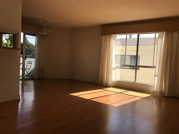4th image of 1231 Euclid St APT 10