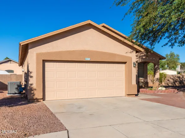 8835 E Lions Spring Pl, Tucson, AZ 85747