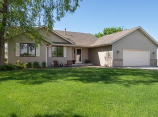 15682 Crystal Ct, Rosemount, MN 55068