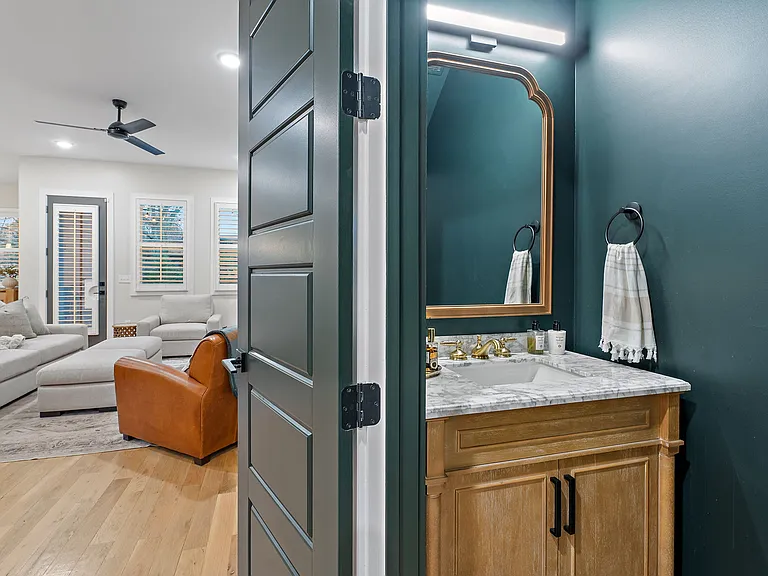 6462 Thunderbird Dr — Photo 17