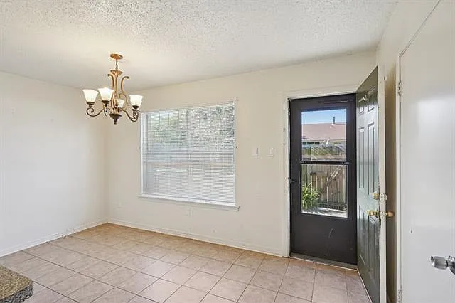 4129 Chateau Blvd #C — Photo 7