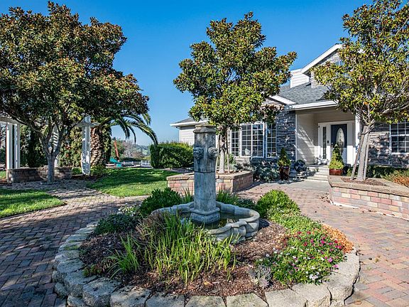 3rd image of 146 Shelina Vista Lane