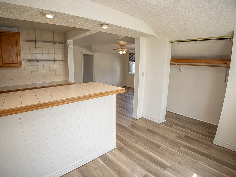 1112 E Miller St #B — Photo 5
