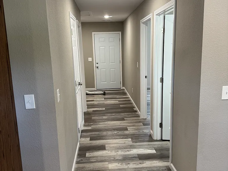 1617-1619-1637 1617ripley160e #1617 — Photo 6