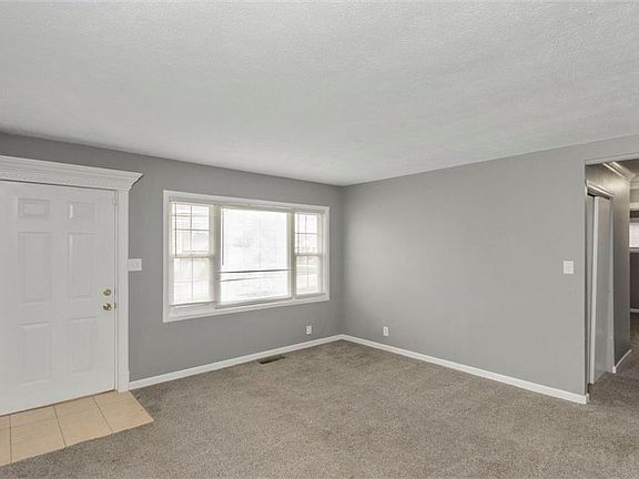 4th image of 6560 E 52nd St