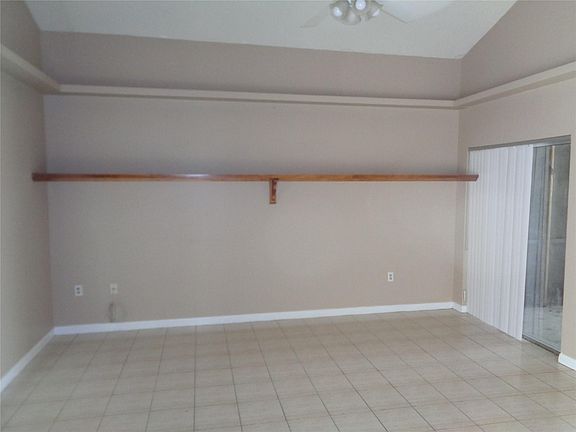 3rd image of 714 Cumberland Terrace