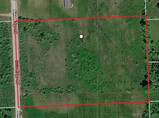 399 Pine Ridge Rd, Saint Clair, MI 48079