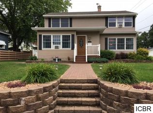 703 NE 6th St, Grand Rapids, MN 55744