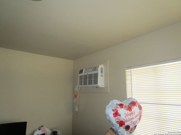 san-antonio-texas-169084049 picture