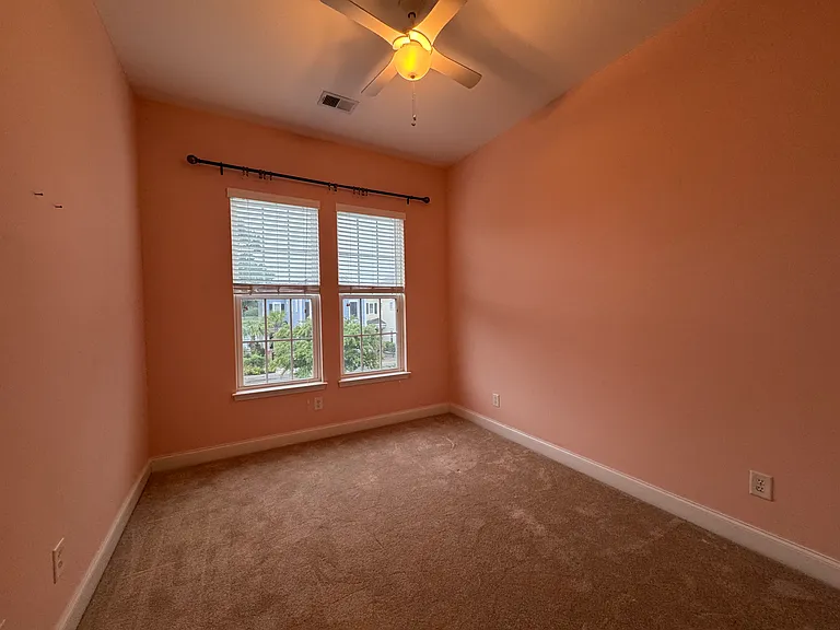 724 Shine Ave — Photo 16