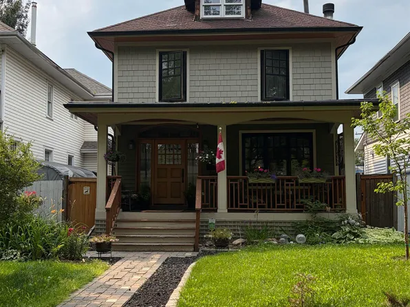 10994 126th St NW, Edmonton, AB T5M 0P5