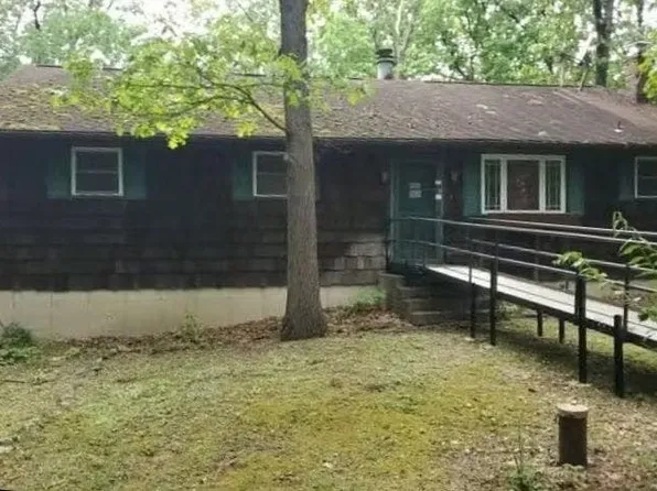 8847 Edelweiss Rd, New Tripoli, PA 18066