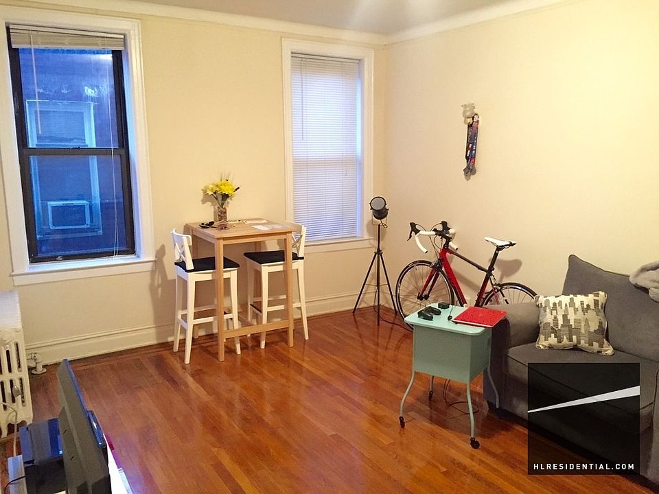 1st image of 3131 23rd Ave #1