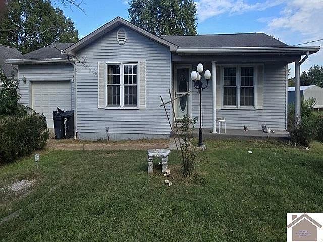 1st image of 134 College St