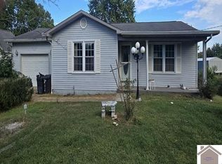 134 College St, Salem, KY 42078