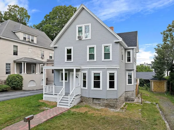 10 Trowbridge Rd, Worcester, MA 01609