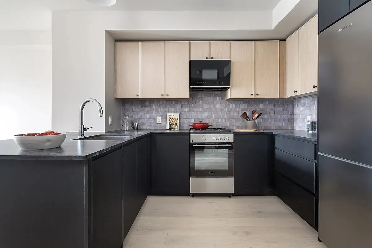1100 Myrtle Avenue — Photo 4