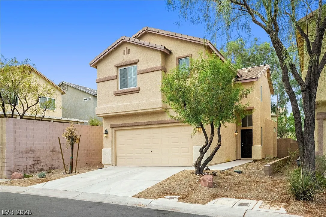 3 bed, 2.5 bath, 1581 sqft, $1,875 — Photo 3